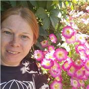 Russisch - Tutor, der Kinder aller Stufen und Erwachsene unterrichtet.